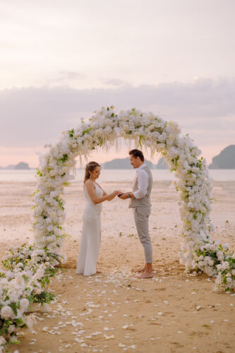 Krabi Wedding Planner, Krabi wedding decoration, Krabi Planner, Elopement wedding planner at Krabi, Micro wedding planner at Krabi