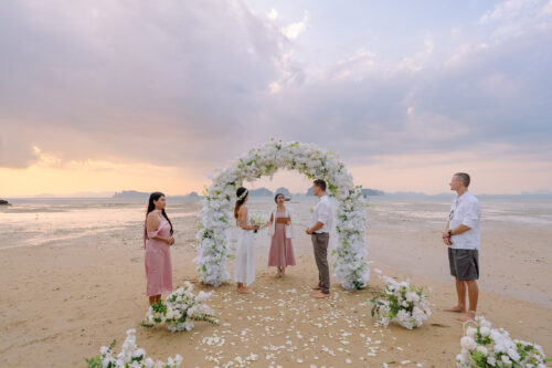 Krabi Wedding Planner, Krabi wedding decoration, Krabi Planner, Elopement wedding planner at Krabi, Micro wedding planner at Krabi