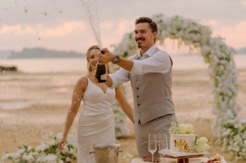 Krabi Wedding Planner, Krabi wedding decoration, Krabi Planner, Elopement wedding planner at Krabi, Micro wedding planner at Krabi,