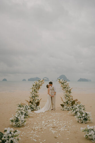 Krabi Wedding Planner, Krabi wedding decoration, Krabi Planner, Elopement wedding planner at Krabi, Micro wedding planner at Krabi
