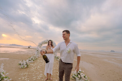 Krabi Wedding Planner, Krabi wedding decoration, Krabi Planner, Elopement wedding planner at Krabi, Micro wedding planner at Krabi