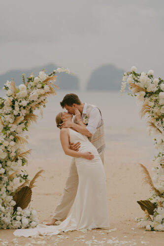 Krabi Wedding Planner, Krabi wedding decoration, Krabi Planner, Elopement wedding planner at Krabi, Micro wedding planner at Krabi