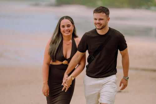 Romantic Beach Picnic Proposal, Krabi Wedding Planner, Krabi surprise proposal decoration