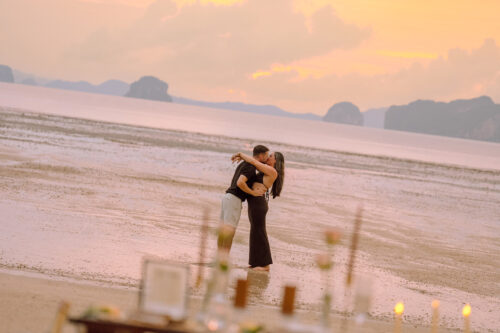 Romantic Beach Picnic Proposal, Krabi Wedding Planner, Krabi surprise proposal decoration