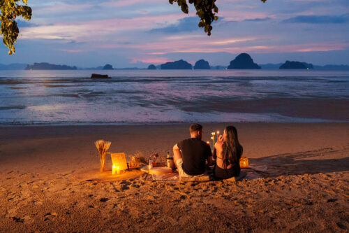 Romantic Beach Picnic Proposal, Krabi Wedding Planner, Krabi surprise proposal decoration